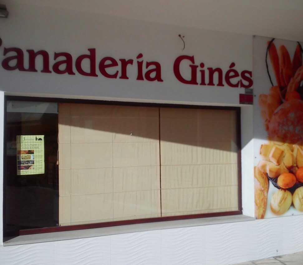 Panadería Ginés Ibros